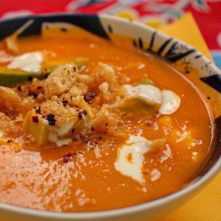Sopa azteca tradicional El Chapulín cantina mexicana Tenerife